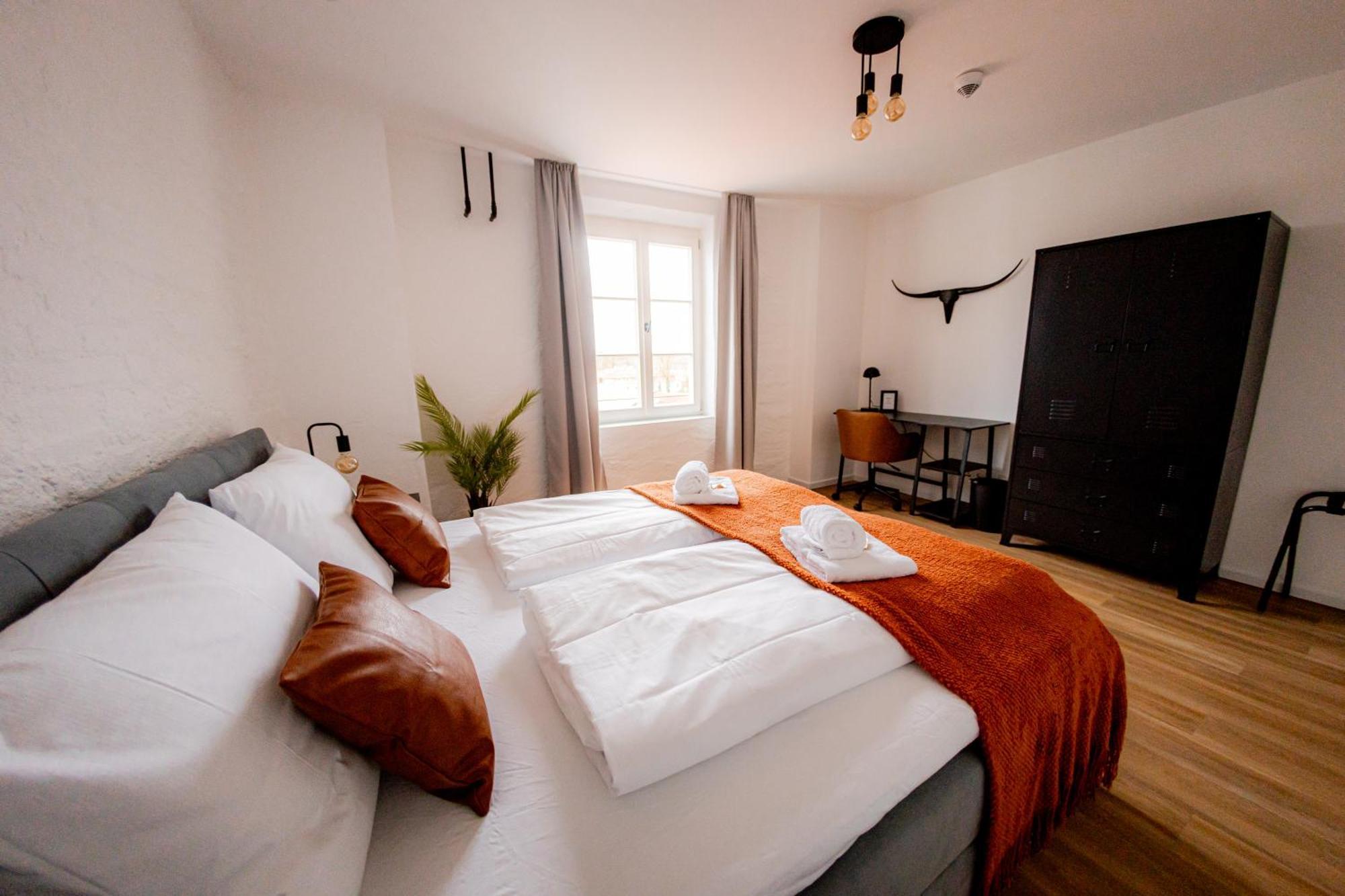Highlight Am Stadtplatz Muehldorf - C4S Come4Stay - 2 Zimmer Wohnung I Bis Zu 5 Gaeste Zewnętrze zdjęcie