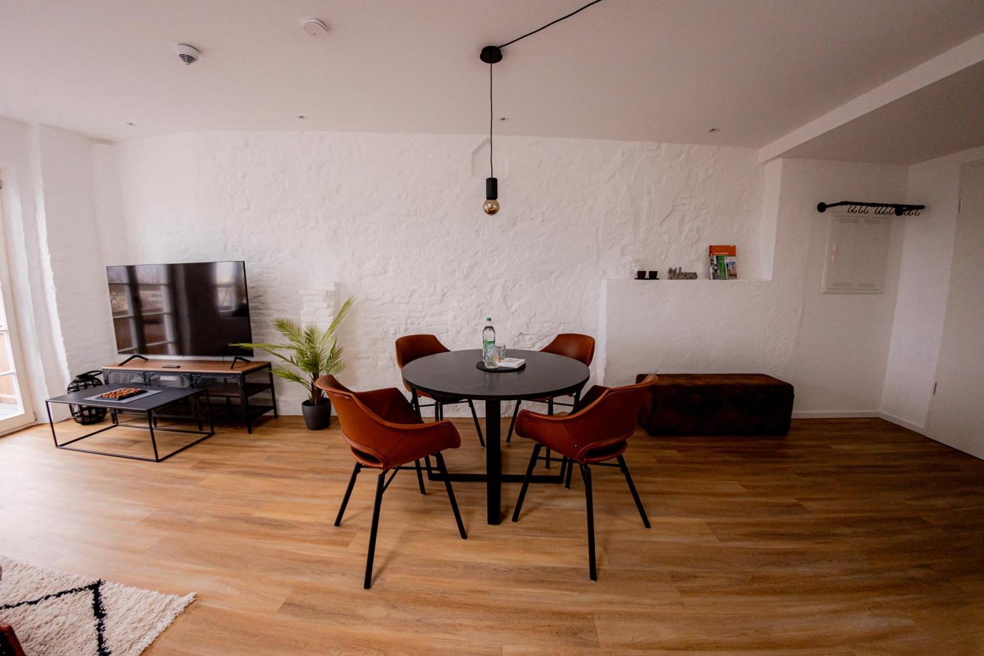 Highlight Am Stadtplatz Muehldorf - C4S Come4Stay - 2 Zimmer Wohnung I Bis Zu 5 Gaeste Zewnętrze zdjęcie