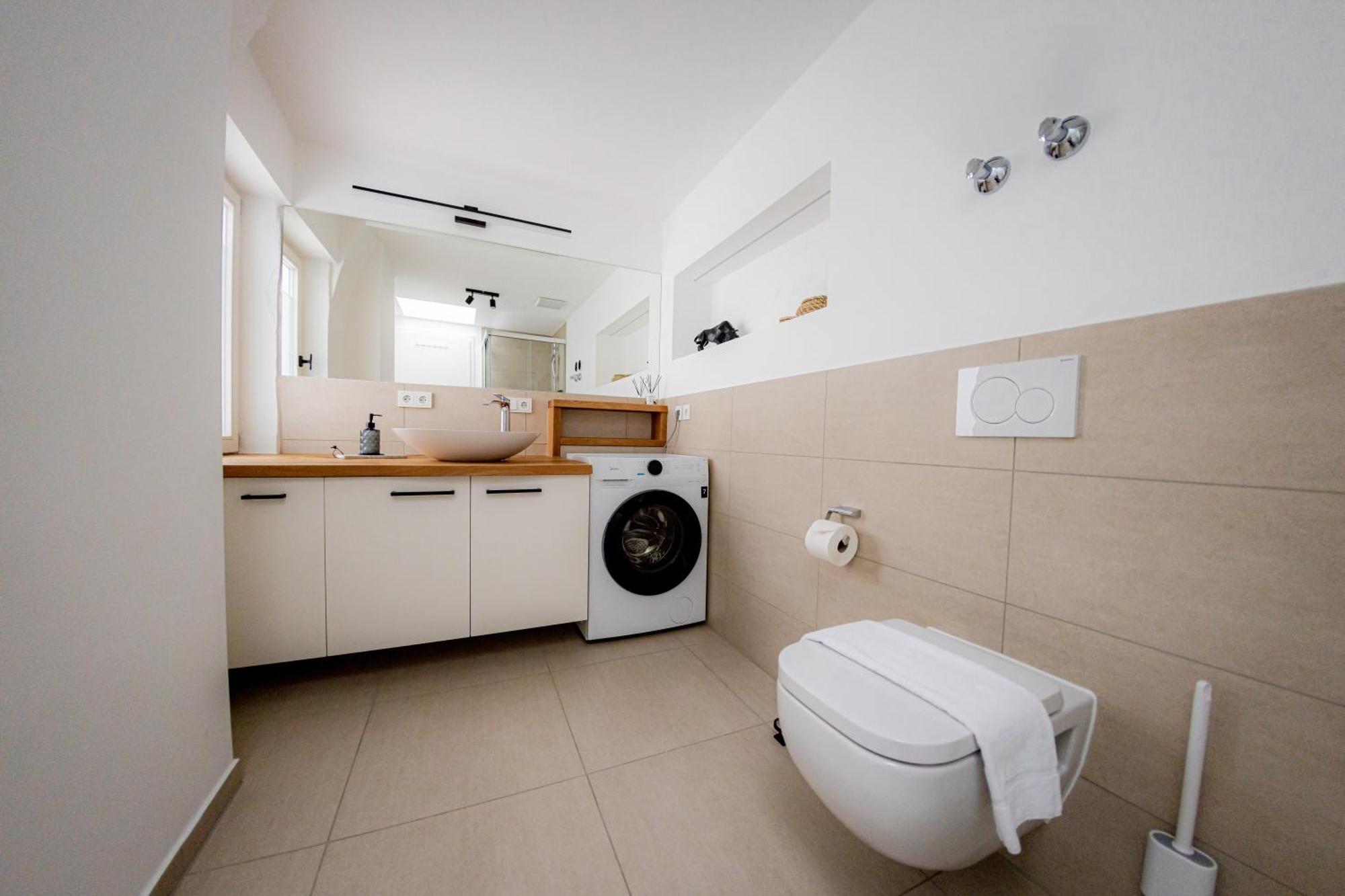 Highlight Am Stadtplatz Muehldorf - C4S Come4Stay - 2 Zimmer Wohnung I Bis Zu 5 Gaeste Pokój zdjęcie